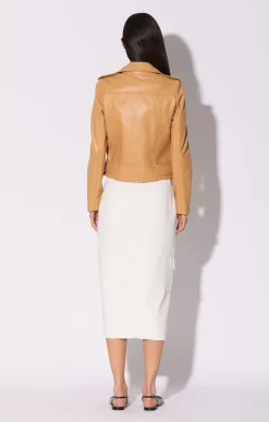 Leather><noscript><img width=