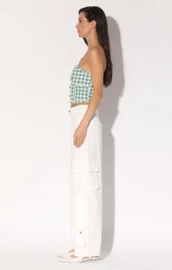 Tops><noscript><img width=