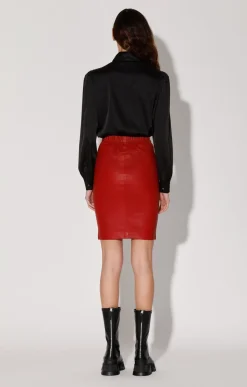 Tops><noscript><img width=