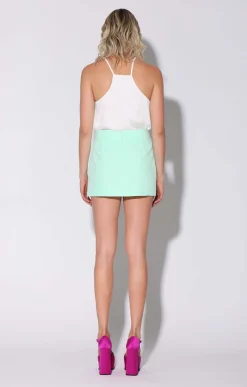 Tops><noscript><img width=