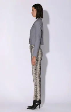 Jackets><noscript><img width=