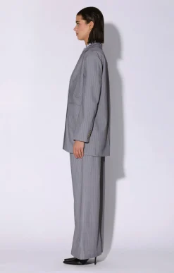 Jackets><noscript><img width=