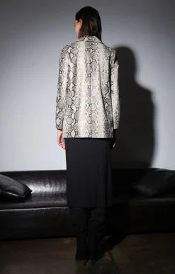 Jackets><noscript><img width=