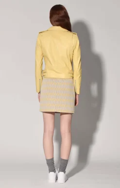 Leather><noscript><img width=