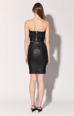 Bottoms><noscript><img width=