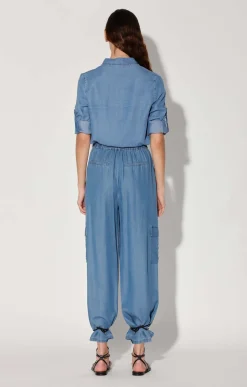 Tops><noscript><img width=