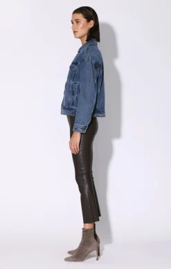 Jackets><noscript><img width=