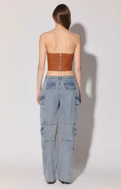 Leather><noscript><img width=