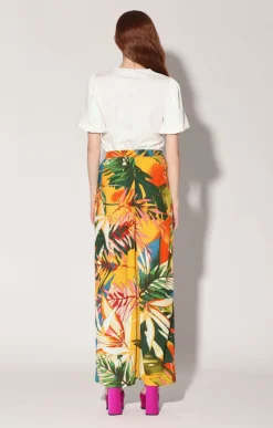 Bottoms><noscript><img width=